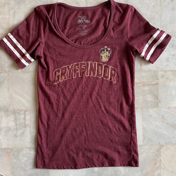 Wizarding World of Harry Potter Gryffindor Tee - Women M - Picture 1 of 8